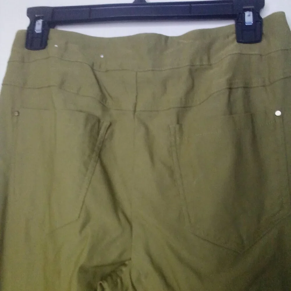 Cato Pants Women 6 Pull On Elastic Waist Boot Cut Pockets Soft Stretch Green